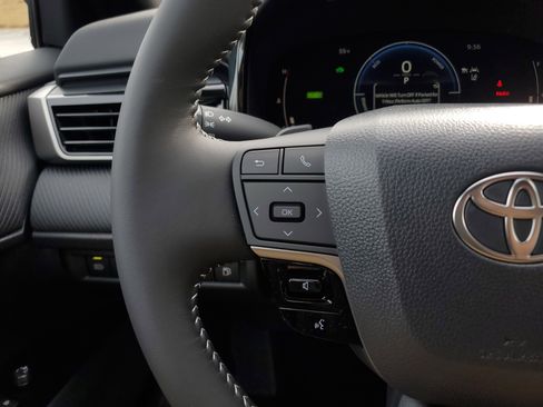 Used 2026 Toyota Camry SE image 20