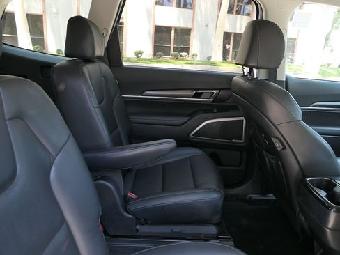 Used 2023 Kia Telluride S w/ S Sunroof Package AWD/4WD image 24