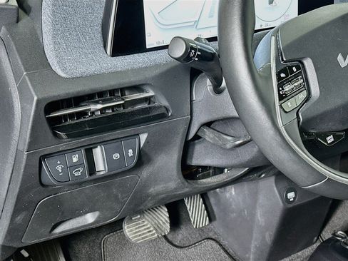 Used 2023 Kia EV6 Wind w/ Wind Technology Package AWD/4WD image 17