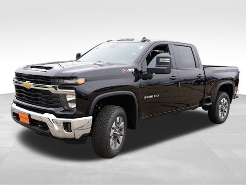 New 2025 Chevrolet Silverado 3500 LT w/ All Star Edition image 7