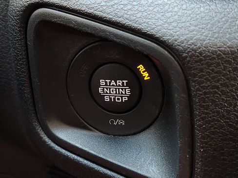 Used 2024 Jeep Wrangler Unlimited Sport AWD/4WD image 24