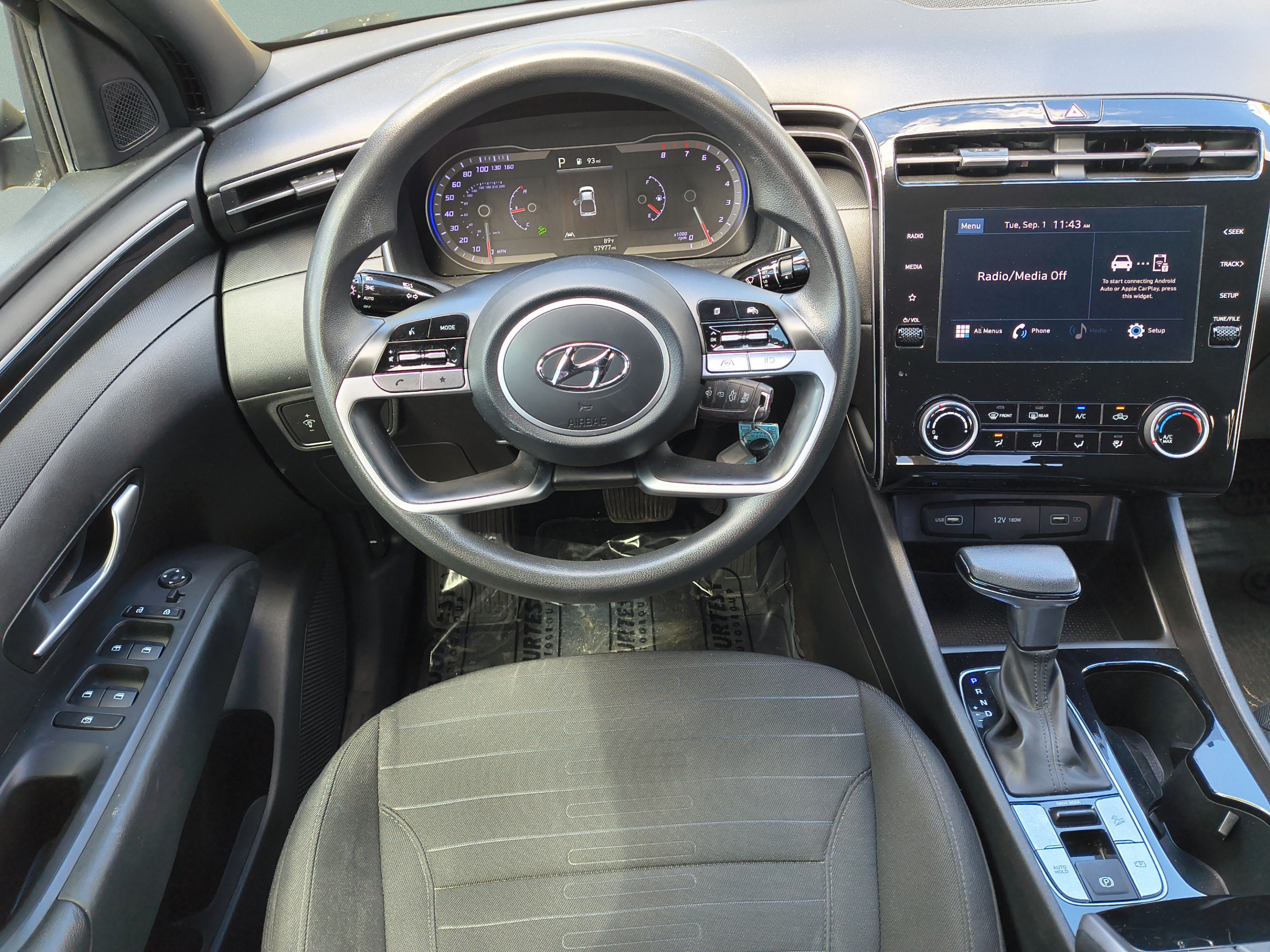 Certified 2023 Hyundai Santa Cruz SE FWD image 11