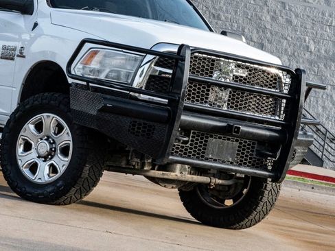 Used 2018 RAM 2500 SLT AWD/4WD image 17