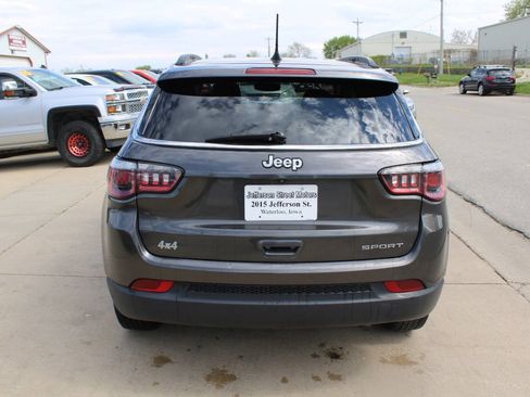 Used 2019 Jeep Compass Sport FWD image 7