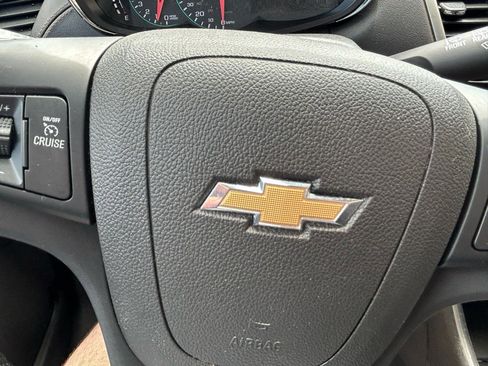 Used 2020 Chevrolet Trax LS w/ Tint and Cruise Package AWD/4WD image 20