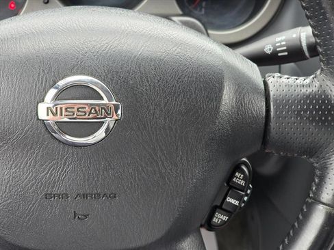 Used 2002 Nissan Frontier SE AWD/4WD image 15