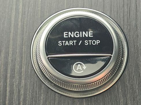 Certified 2026 Mercedes-Benz GLC 300 4MATIC image 38