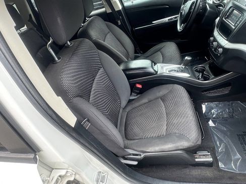 Used 2016 Dodge Journey SXT AWD/4WD image 19