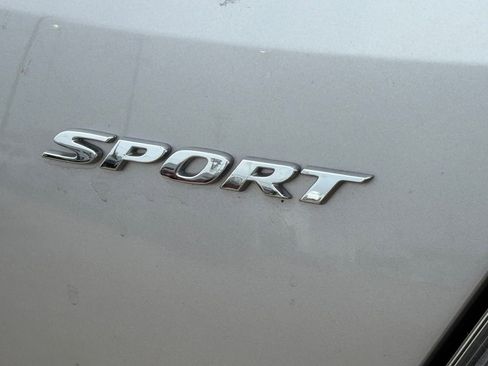 Used 2021 Honda Civic Sport image 5