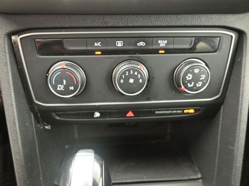 Used 2019 Volkswagen Atlas S image 4