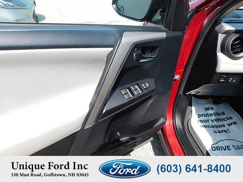 Used 2018 Toyota RAV4 XLE image 11