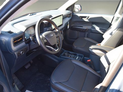 Used 2025 Ford Maverick Tremor AWD/4WD image 6