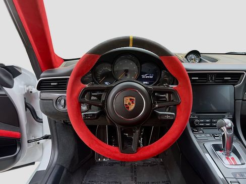 Certified 2018 Porsche 911 GT2 RS RWD image 12