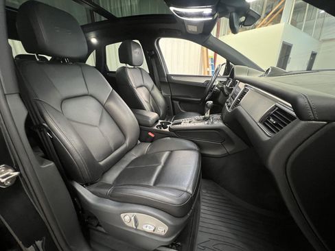 Used 2017 Porsche Macan GTS image 5