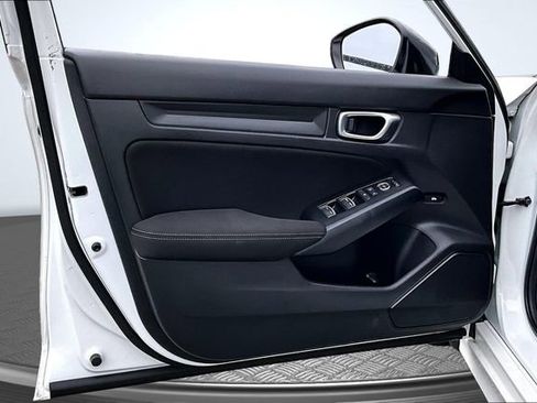 Used 2024 Honda Civic Sport image 19
