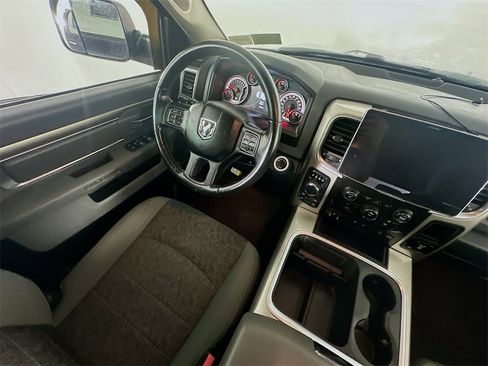 Used 2018 RAM 1500 Big Horn image 9