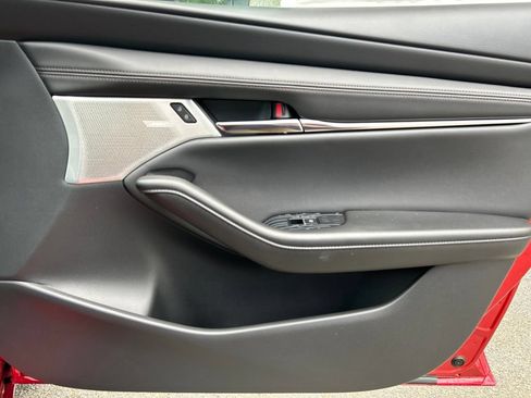 New 2026 MAZDA MAZDA3 Hatchback w/Premium Plus Pkg AWD/4WD image 30