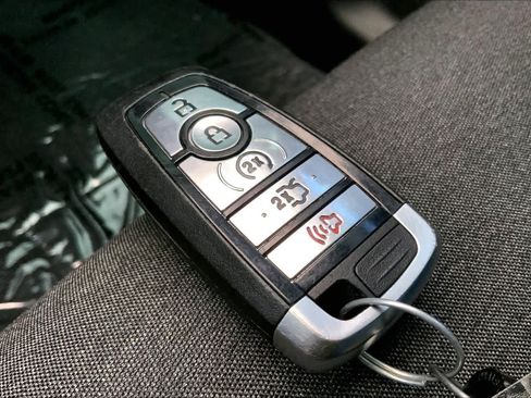 Used 2025 Ford Mustang GT RWD image 15