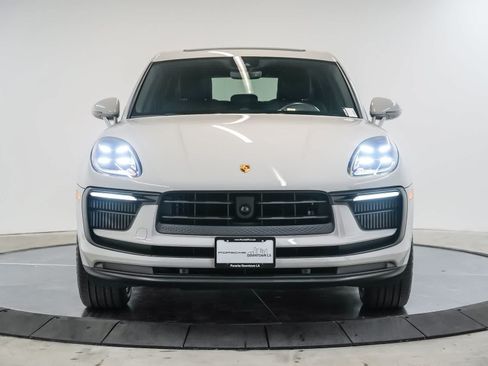 Certified 2024 Porsche Macan S AWD/4WD image 6