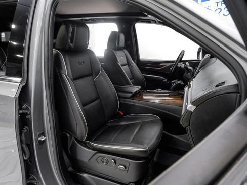 Used 2021 Cadillac Escalade ESV Premium Luxury AWD/4WD image 35