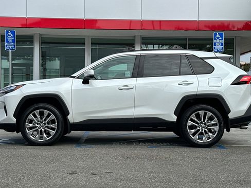 Certified 2024 Toyota RAV4 XLE Premium FWD image 7