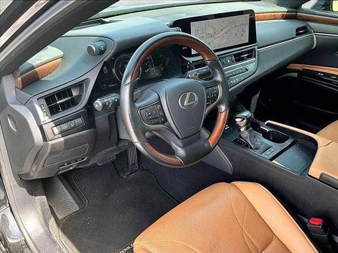 Used 2024 Lexus ES 300h w/ Technology Package FWD image 14