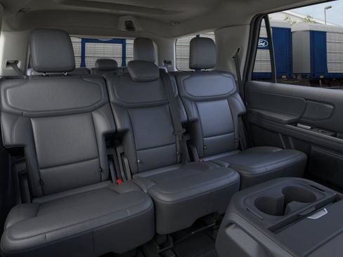 New 2026 Ford Expedition Active AWD/4WD image 12