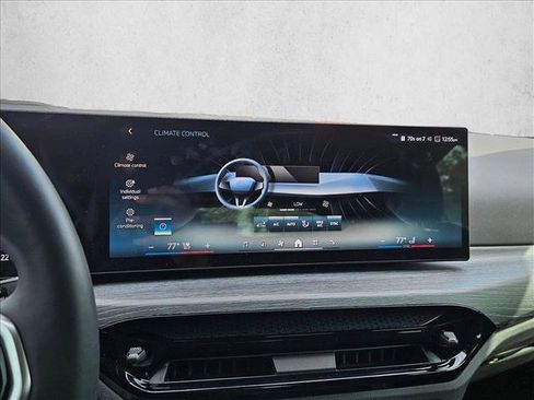 Used 2025 BMW i4 eDrive40 w/ M Sport Package image 18