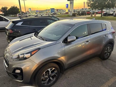 Used 2021 Kia Sportage LX w/ LX AWD Popular Package image 5