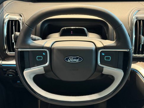 New 2025 Ford Expedition Max Platinum w/ Platinum Ultimate Package image 36