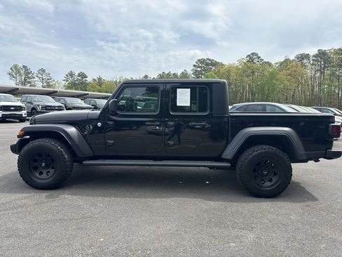Used 2020 Jeep Gladiator Sport w/ Quick Order Package 24S AWD/4WD image 2