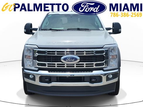 New 2026 Ford F450 XL w/ XL Chrome Package RWD image 2