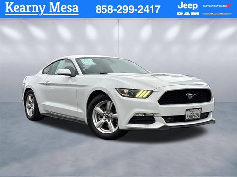 Used 2017 Ford Mustang V6 image 1