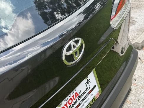 Used 2023 Toyota Corolla Cross L FWD image 9