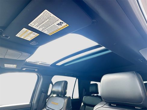 Used 2025 Ford Expedition Tremor image 23