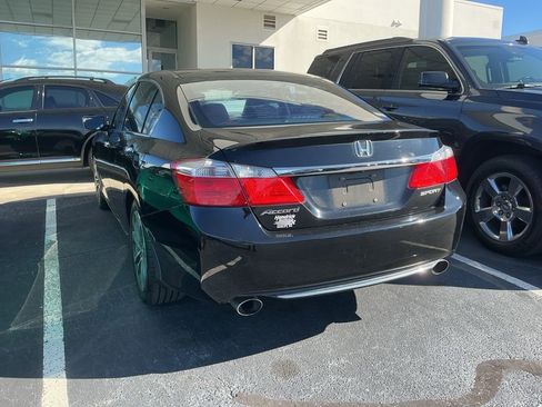 Used 2015 Honda Accord Sport image 2