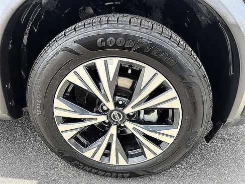 Certified 2021 Nissan Rogue SV AWD/4WD image 10