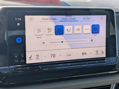 Used 2025 Volkswagen Atlas Cross Sport SEL R-Line image 29