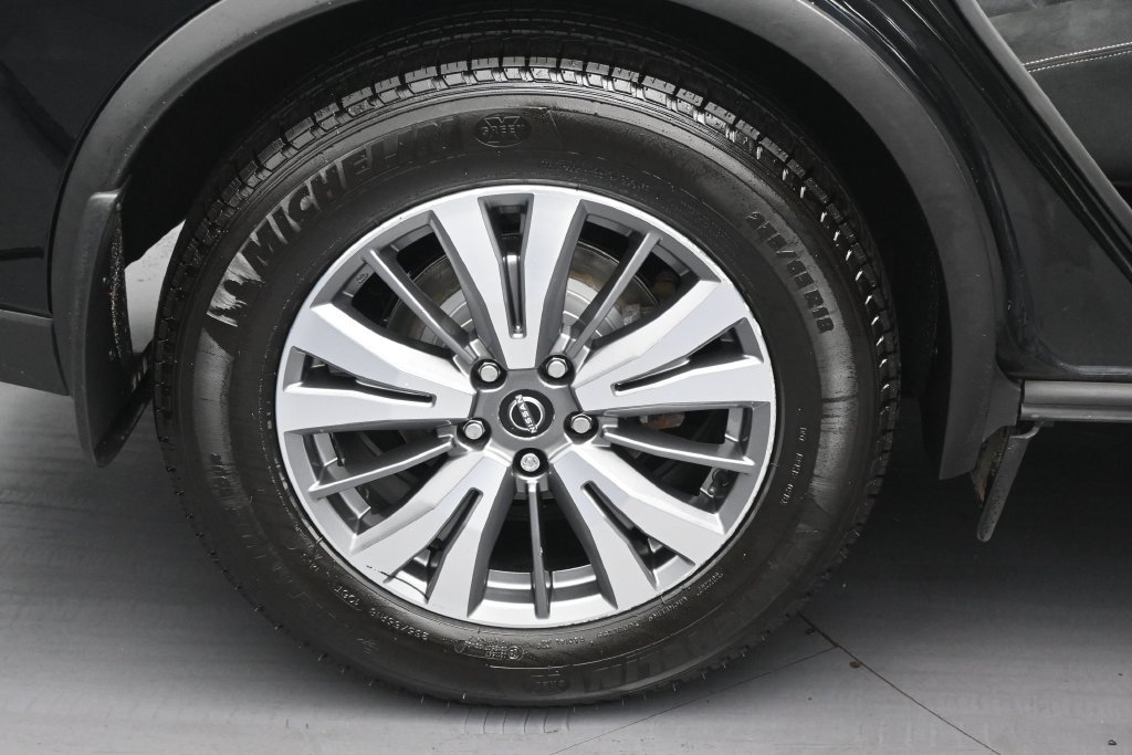 Used 2023 Nissan Murano S AWD/4WD image 10