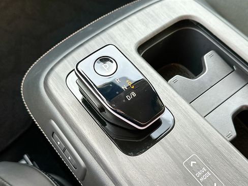 Used 2023 Nissan Ariya ENGAGE image 25