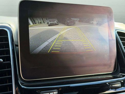 Used 2018 Mercedes-Benz GLE 350 image 28