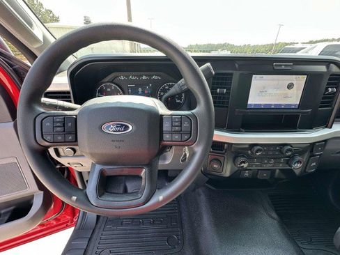 New 2026 Ford F350 XL w/ 360-Degree Camera Package RWD image 18