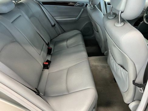 Used 2004 Mercedes-Benz C 240 Sedan image 32