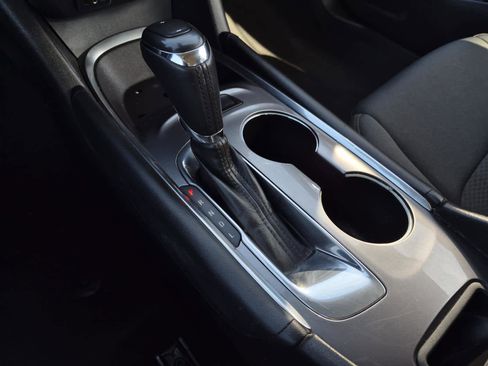 Used 2016 Chevrolet Malibu LT image 27