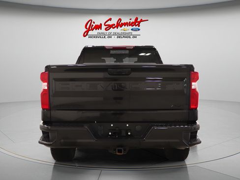 Used 2025 Chevrolet Silverado 1500 RST w/ Convenience Package II AWD/4WD image 5
