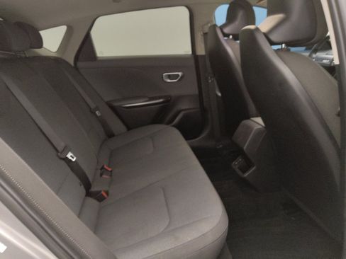 Used 2025 Kia K4 FWD image 19