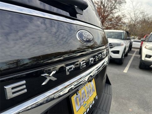 Certified 2022 Ford Expedition Limited image 49