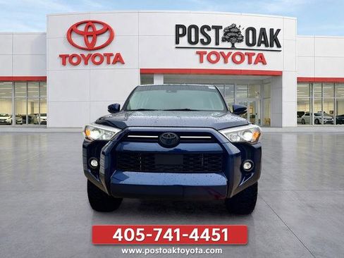Used 2023 Toyota 4Runner SR5 Premium w/ Moonroof Package AWD/4WD image 5
