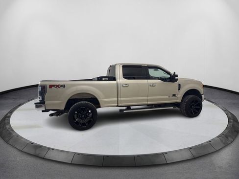 Used 2017 Ford F250 Lariat w/ Lariat Ultimate Package AWD/4WD image 4