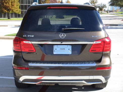 Used 2015 Mercedes-Benz GL 320 BlueTEC 4MATIC image 5